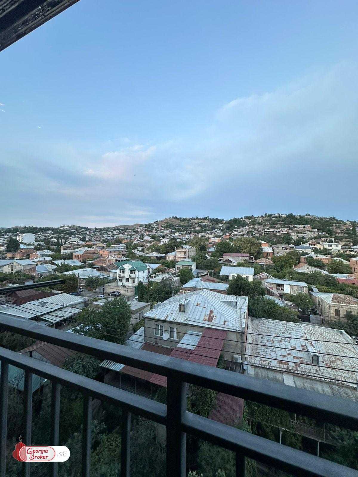 nearly repaired 3-room apartment for sale